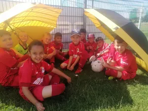 G-Junioren krönen ihre starke 1. Saison mit dem Turnier-Sieg in Moßbach !!!